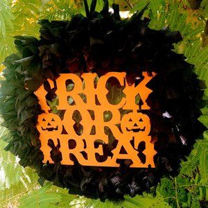 Hand Crafted Fabric Rag Wreath Trick or Treat Halloween Black Orange Pumpkin 17"